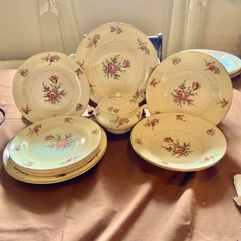 Partial Set of Antique Homer Laughlin/Household Institute Priscilla Dishes 12 pc